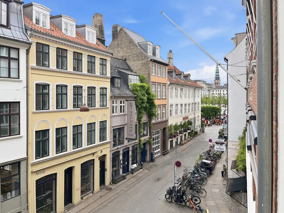 Store Strandstræde · 2. sal
